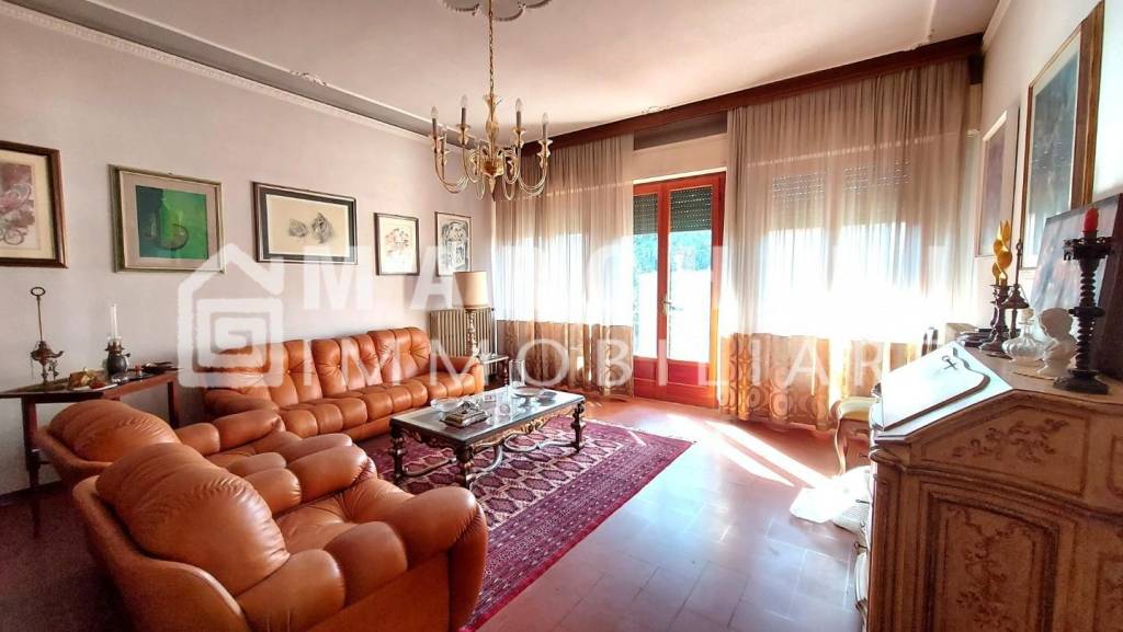 casa indipendente in vendita a Lucca in zona Centro Città