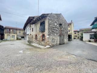 Rustico in vendita a pasian di prato via principale