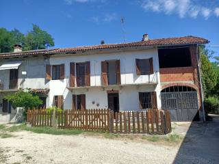 Casa indipendente in vendita a piea via cesare battisti