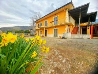 Villa bifamiliare in vendita a sant'agata de' goti 