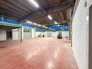 Magazzino in affitto a bulciago via villanova, 13