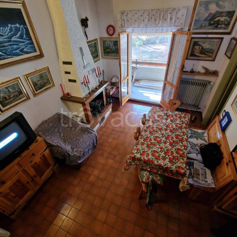 appartamento in vendita a Ventasso in zona Cerreto Laghi