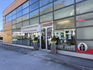 Negozio in vendita a ponte nelle alpi via cima i prà, 9