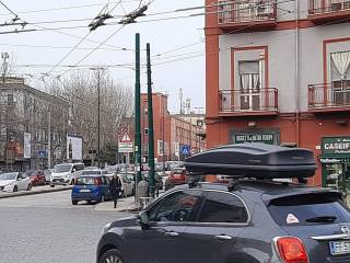 Negozio in vendita a napoli via don giovanni bosco