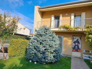 Villa bifamiliare in in vendita da privato a san pietro viminario quartiere san mauro, 38