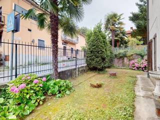 Casa indipendente in vendita a besana in brianza via giacomo matteotti, 21