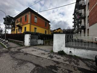 Garage in affitto a bologna via guelfa, 58