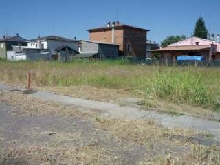 Terreno agricolo all'asta a castelvetro piacentino localita' san giuliano, via manfredini, snc