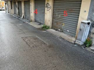 Garage in vendita a napoli via giovanni bertoli, 1