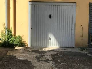 Garage in affitto a sassari viale umberto i, 71