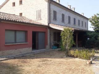 Casa indipendente in affitto a fano strada comunale san michele