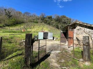 Garage in vendita a tarano san polo