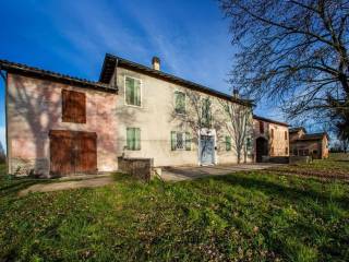 Villa in vendita a correggio via grazie, 6