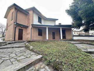 Villa in vendita a casaletto lodigiano via ungaretti