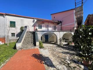 Casa indipendente in vendita a varese ligure toceto, 88