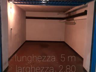 Garage in affitto a milano via voghera, 16