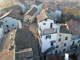 Casa indipendente in vendita a bosio via regina margherita, 52