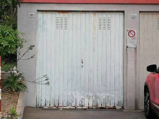 Garage in vendita a genova via dino col, 30 r