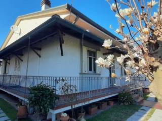 Villa in vendita a camaiore via del secco