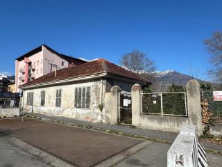 Casa indipendente in vendita ad aosta viale giuseppe garibaldi, 47