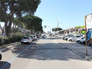 Garage in vendita a brindisi via palmiro togliatti, 1