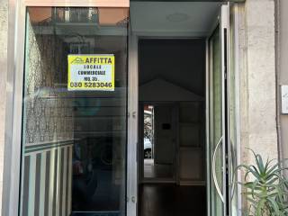 Negozio in affitto a bari via melo da bari, 26