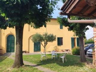 Villa bifamiliare in in affitto da privato a quarrata via di mezzo, 84