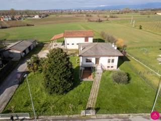 Villa in vendita a brugnera via san michele di san cassiano