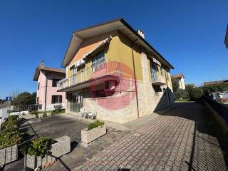 Casa indipendente in vendita a cesena via giovanni falcone