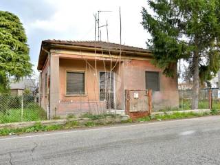 Casa indipendente in vendita a santarcangelo di romagna via ugo bassi