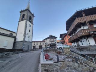 Negozio in vendita a pievepelago piazza adriano gimorri