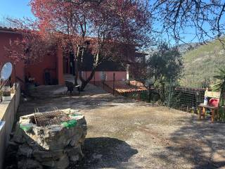 Villa bifamiliare in in affitto da privato a sonnino via valle castagna, 4