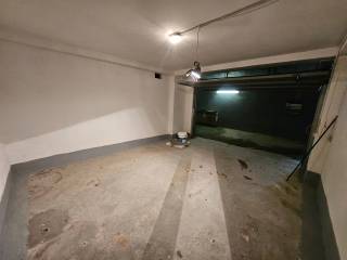 Garage in affitto a roma via giovanni beltrame