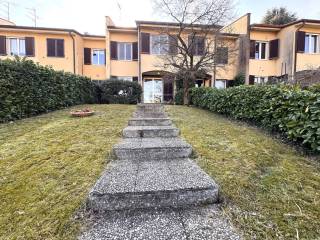 Villa a schiera in vendita a buguggiate via trieste, 46