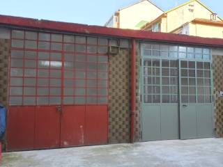 Garage in vendita a torino via tripoli, 40