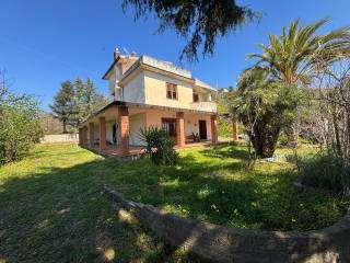 Villa in vendita a lamezia terme via calia