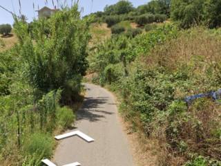 Terreno agricolo all'asta a roggiano gravina contrada farneto prima