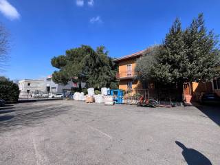 Capannone in vendita a fagnano olona via salvo d'acquisto