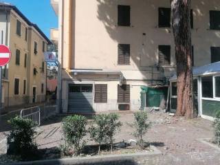 Negozio in vendita a celle ligure via monte tabor, 49