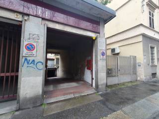 Garage in affitto a torino via san donato, 83