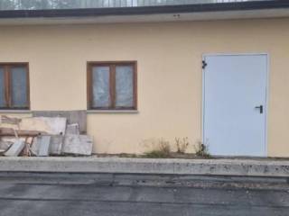 Magazzino all'asta a campodolcino motta di sotto, snc