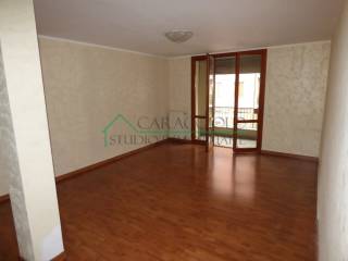 Appartamento in affitto a bollate via 4 novembre, 1a
