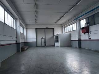Capannone in affitto a cadeo via emilia, 210
