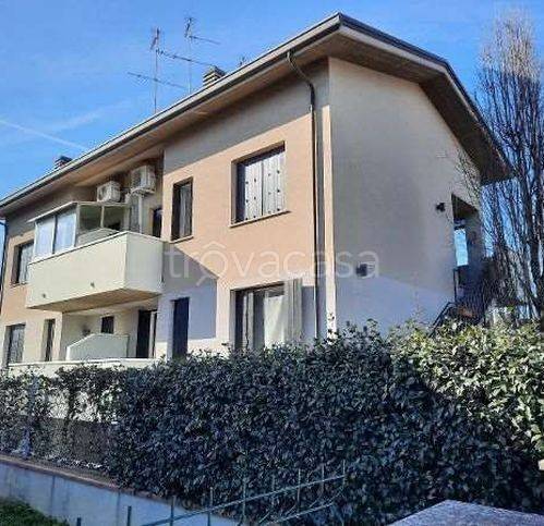 appartamento in vendita a Ravenna in zona Camerlona