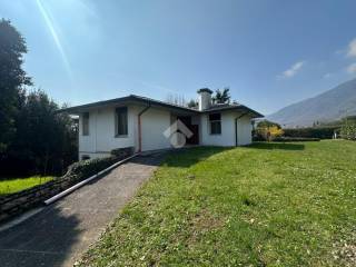 Villa in vendita a borso del grappa via piave, 38