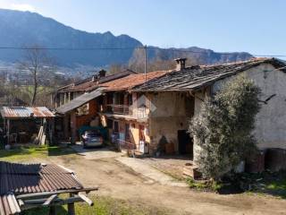 Casa indipendente in vendita a envie via chiesa, 13