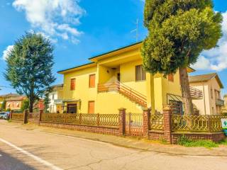 Villa in vendita a colorno via f.paer, 2