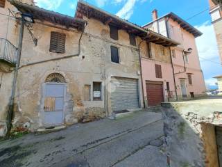 Garage in vendita a palazzo canavese via notaio landorno, 2