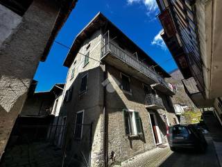 Casa indipendente in vendita a dubino via alla chiesa