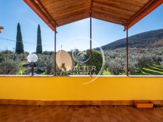 Villa in vendita a toffia vocabolo cesa